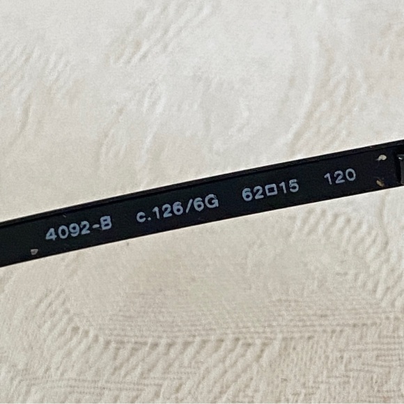 Chanel crystal CC Logo Sunglasses - Picture 5 of 14